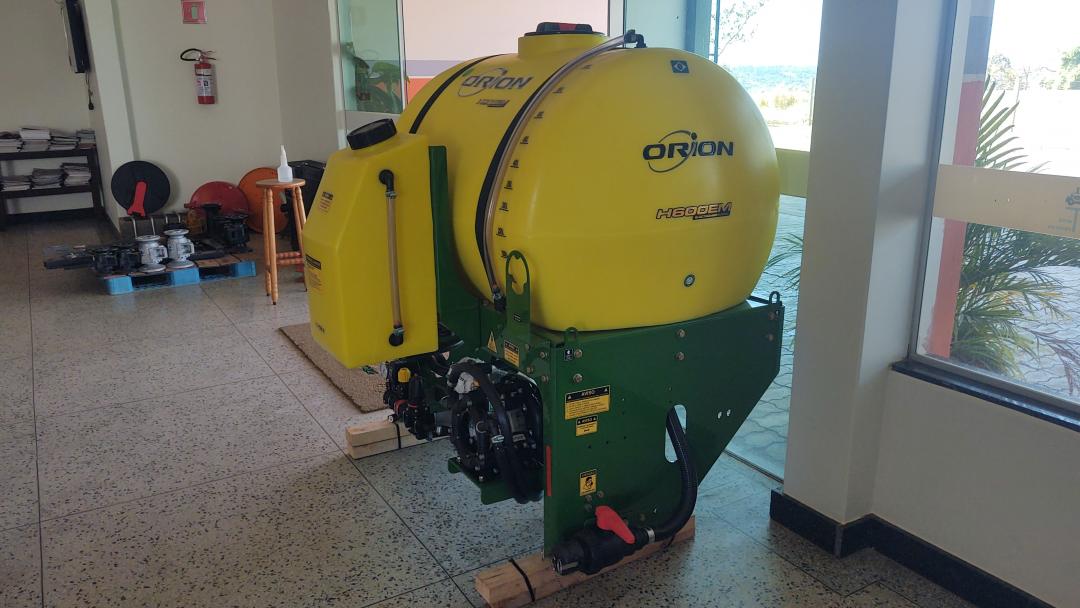 Pluverizador de sulco de plantio