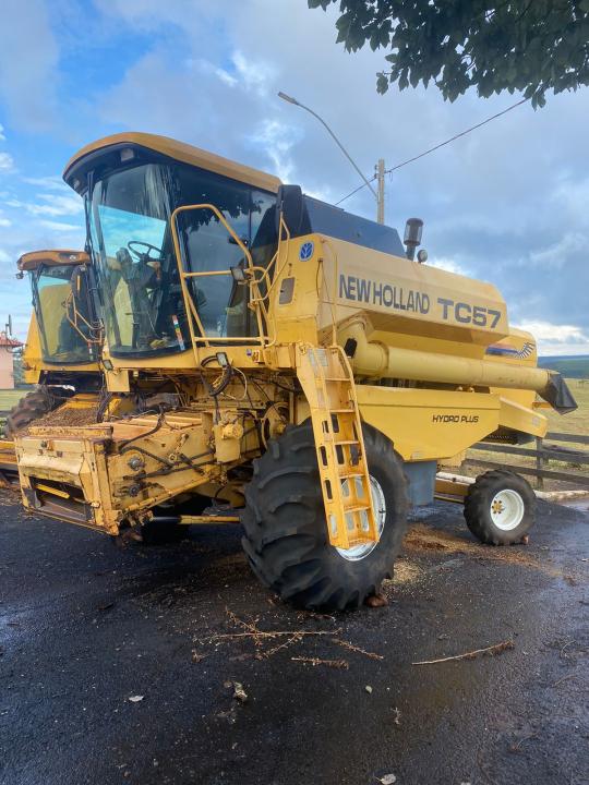Colheitadeira tc 57