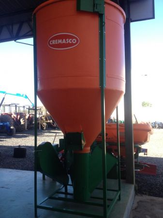 Misturador Ração de 1000 kgs