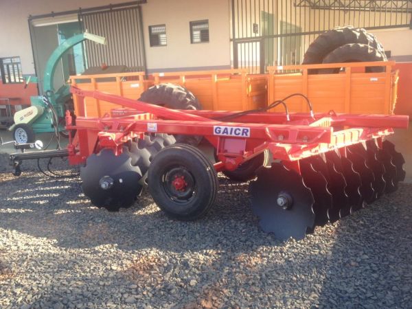 Grade aradora controle remoto intermediaria 16x28x270mm