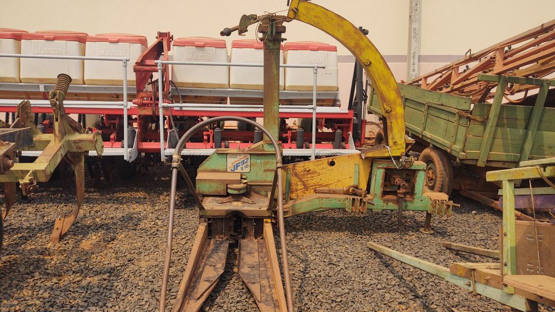 Ensiladeira JF 92 z10